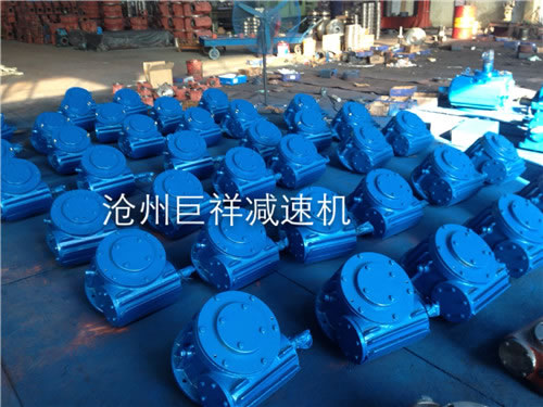 蜗轮减速机库存区